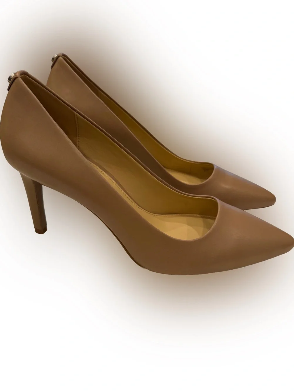 Michael Kors Dorothy Women's Beige Slip On Pumps Heels Sz 8.5 New In Box